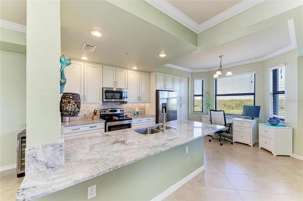 $259,000 | 7121 River Hammock Drive, Unit 306, Bradenton, FL 34212