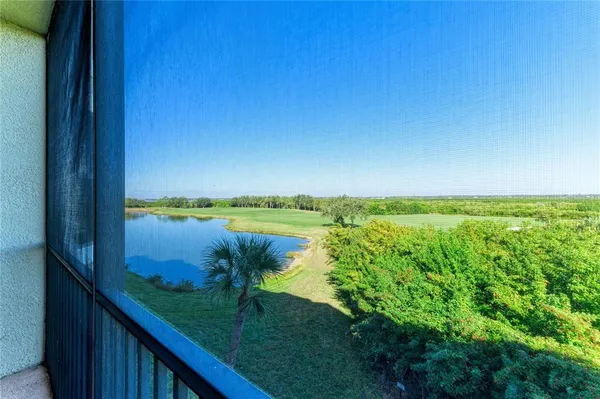 $259,000 | 7121 River Hammock Drive, Unit 306, Bradenton, FL 34212