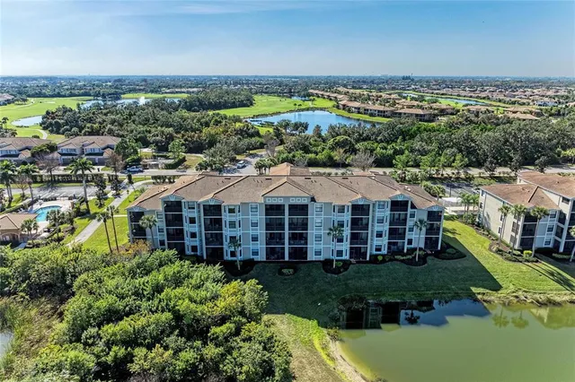 $289,000 | 7121 River Hammock Drive, Unit 306, Bradenton, FL 34212