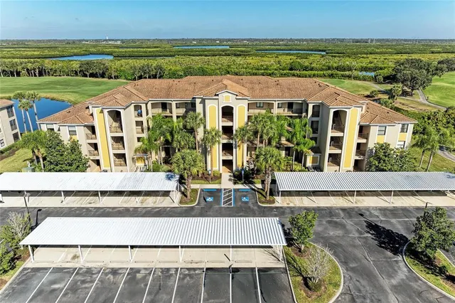 $289,000 | 7121 River Hammock Drive, Unit 306, Bradenton, FL 34212