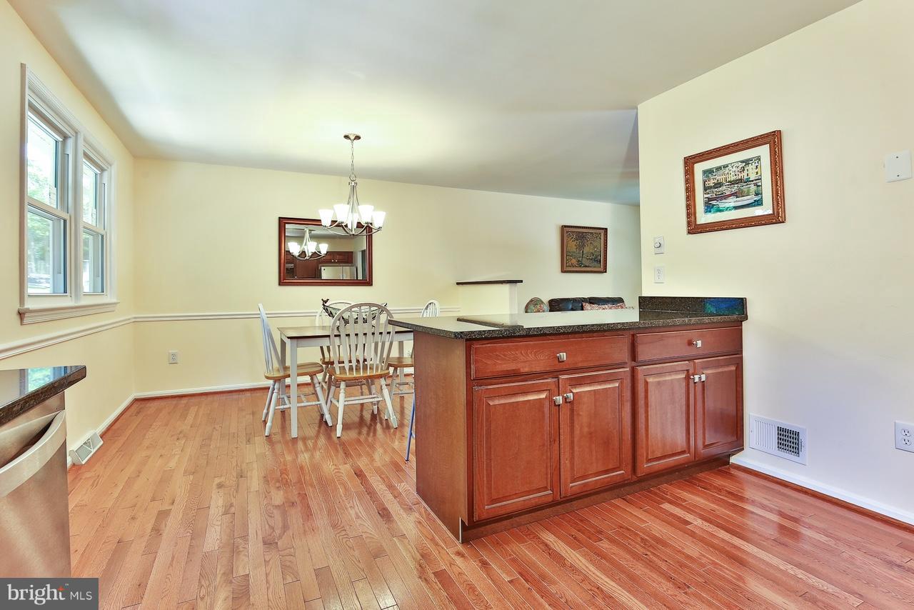 7905 Colonial Lane Clinton, MD 20735 - Photo 7 of 23 Interior (General)