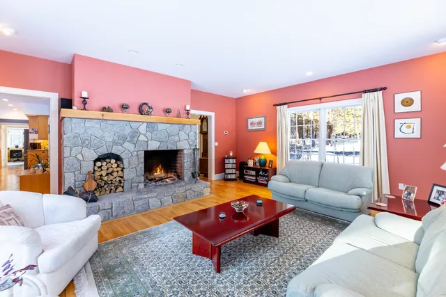 $1,700,000 | 10 Dairy Lane, Hanover, NH 03755