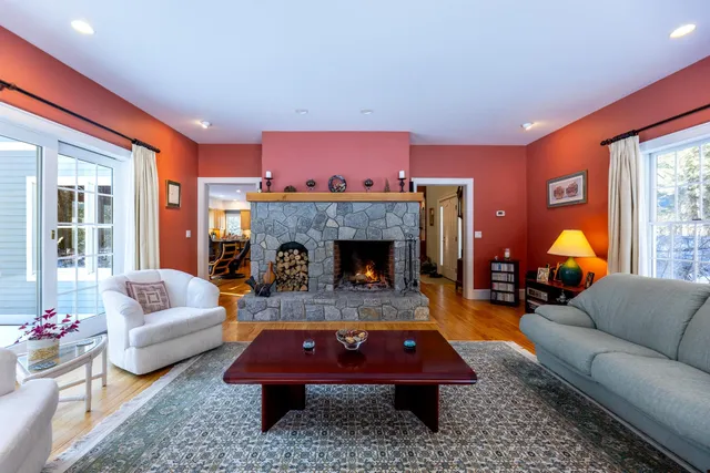 $1,700,000 | 10 Dairy Lane, Hanover, NH 03755