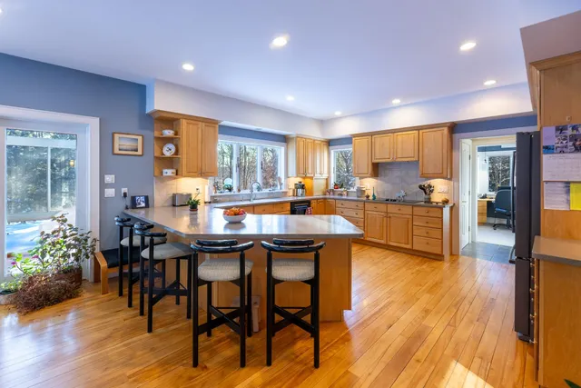 $1,700,000 | 10 Dairy Lane, Hanover, NH 03755