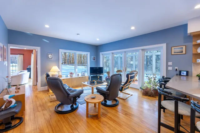 $1,700,000 | 10 Dairy Lane, Hanover, NH 03755