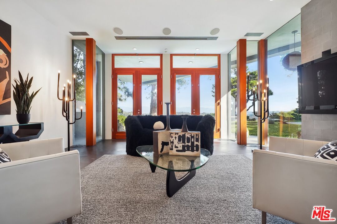 2238 Stradella Road Los Angeles, CA 90077 - Photo 11 of 75