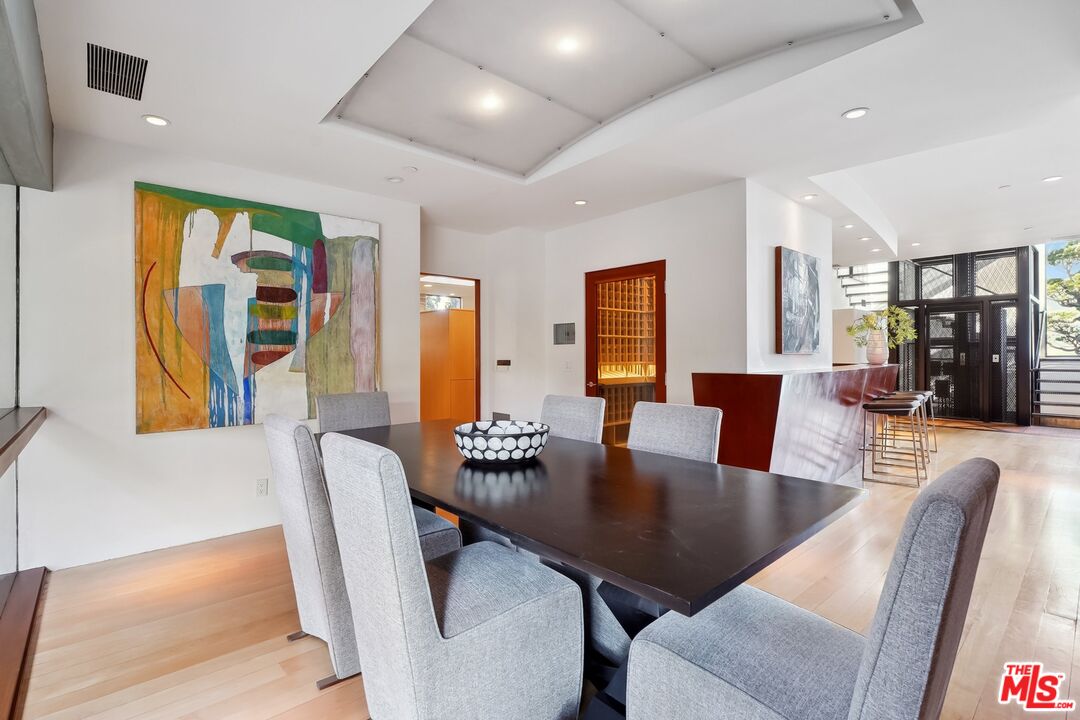 2238 Stradella Road Los Angeles, CA 90077 - Photo 19 of 75