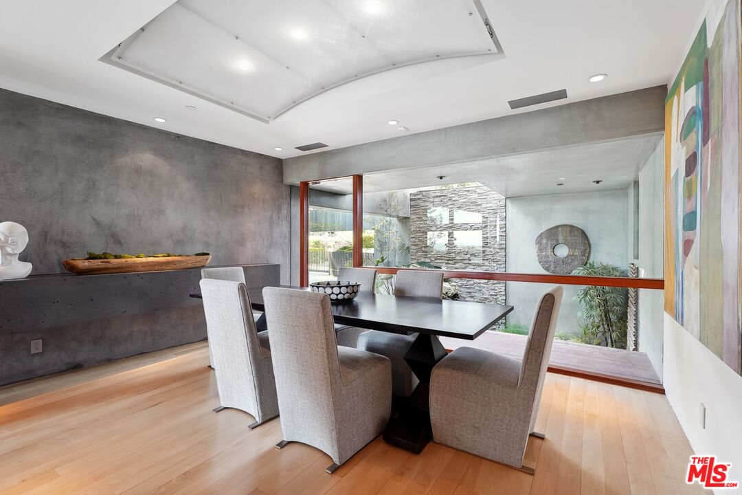 2238 Stradella Road Los Angeles, CA 90077 - Photo 20 of 75