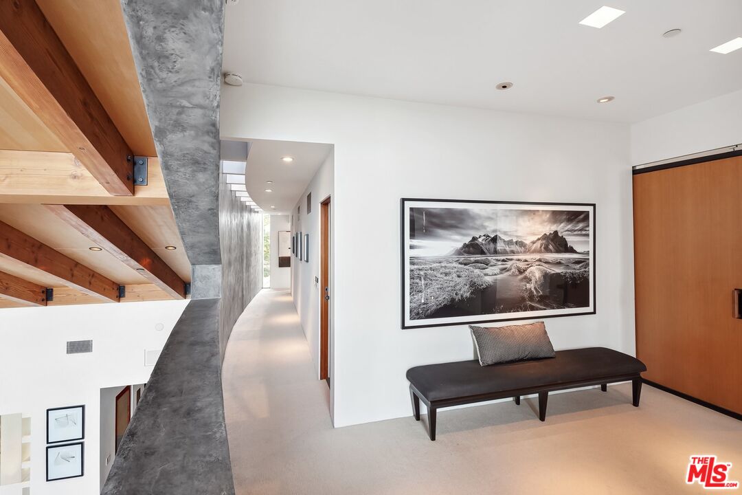 2238 Stradella Road Los Angeles, CA 90077 - Photo 33 of 75