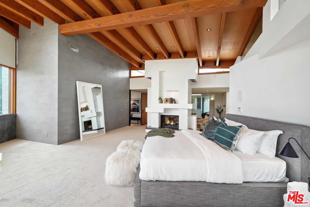 2238 Stradella Road Los Angeles, CA 90077 - Photo 36 of 75
