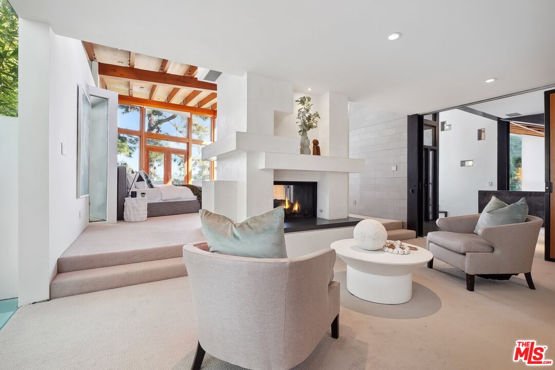 2238 Stradella Road Los Angeles, CA 90077 - Photo 39 of 75
