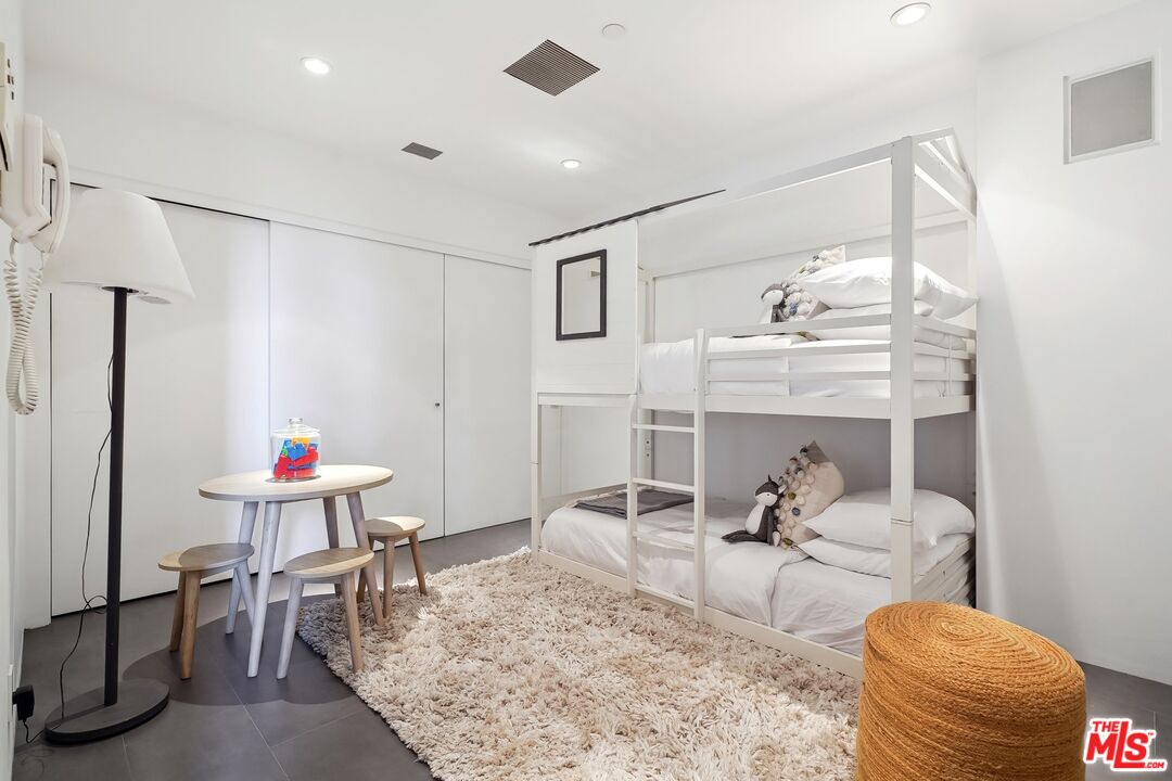 2238 Stradella Road Los Angeles, CA 90077 - Photo 49 of 75