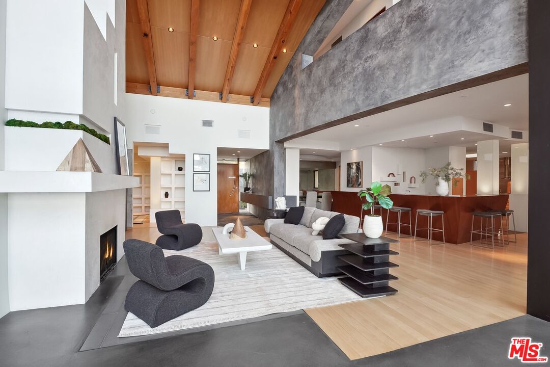 2238 Stradella Road Los Angeles, CA 90077 - Photo 5 of 75