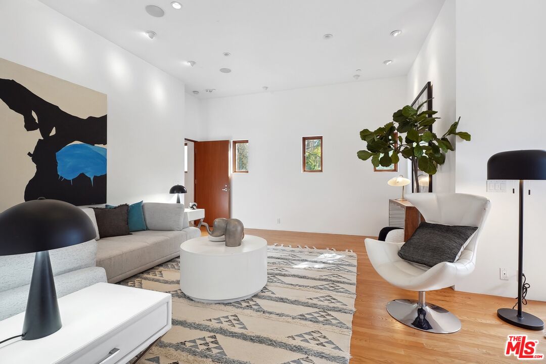 2238 Stradella Road Los Angeles, CA 90077 - Photo 51 of 75