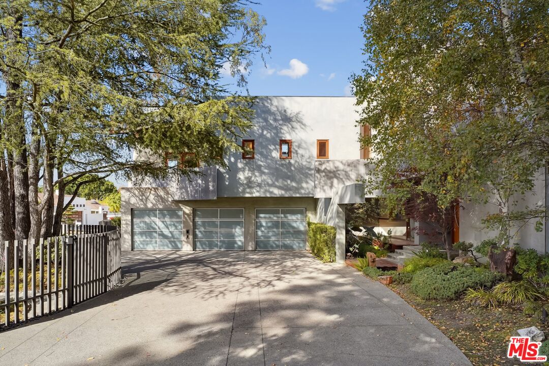 2238 Stradella Road Los Angeles, CA 90077 - Photo 64 of 75