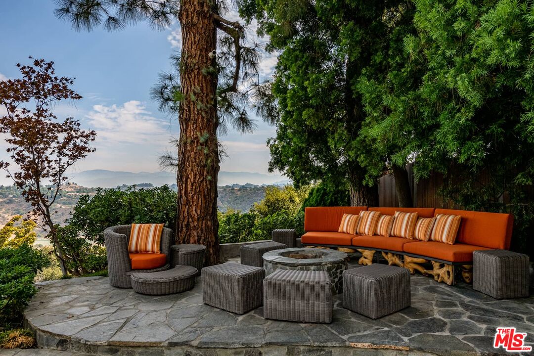 2238 Stradella Road Los Angeles, CA 90077 - Photo 75 of 75