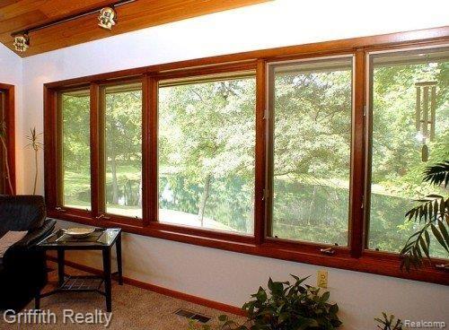 5380 Whistler Point Howell, MI 48843 - Photo 13 of 22 081310 058