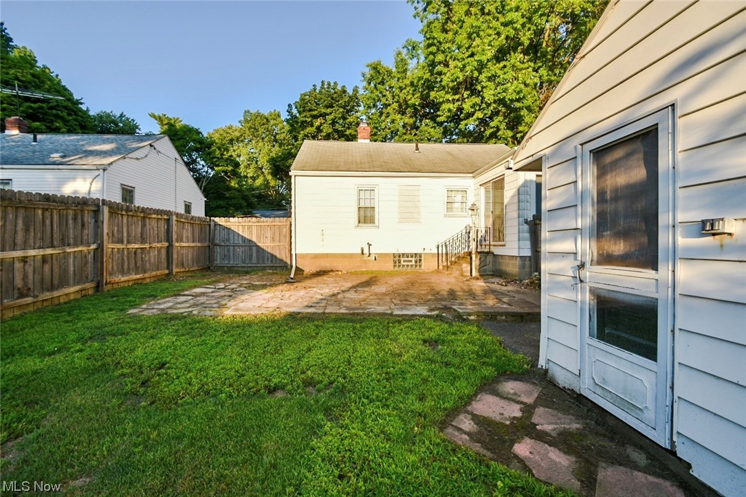 808 Kickapoo Avenue Akron, OH 44305 - Photo 13 of 14