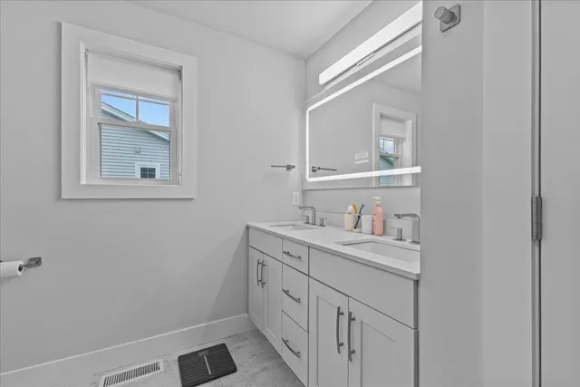 $699,500 | 46 Bonning Way, Shelburne, VT 05482