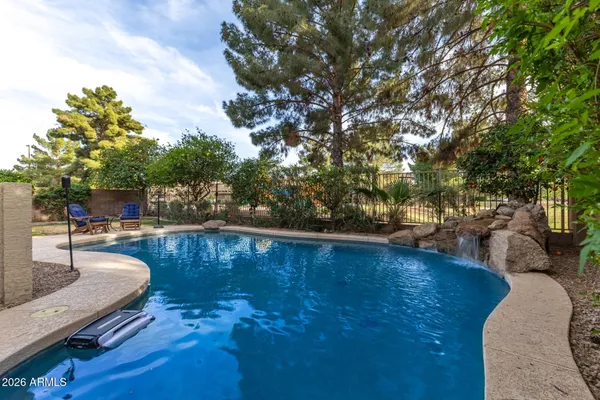 $725,000 | 1271 East Canyon Creek Drive, Gilbert, AZ 85295