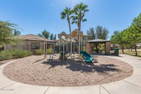 $725,000 | 1271 East Canyon Creek Drive, Gilbert, AZ 85295