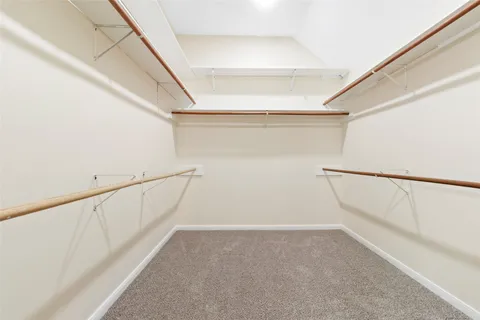 $350,000 | 915 West Palmcrest Court, Pearland, TX 77584