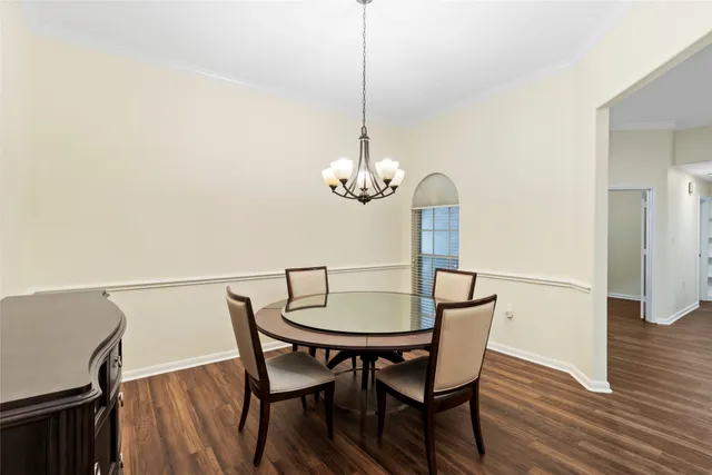 $350,000 | 915 West Palmcrest Court, Pearland, TX 77584