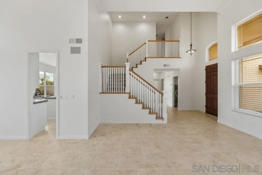 16998 Obsidian Drive Ramona, CA 92065 - Photo 11 of 58