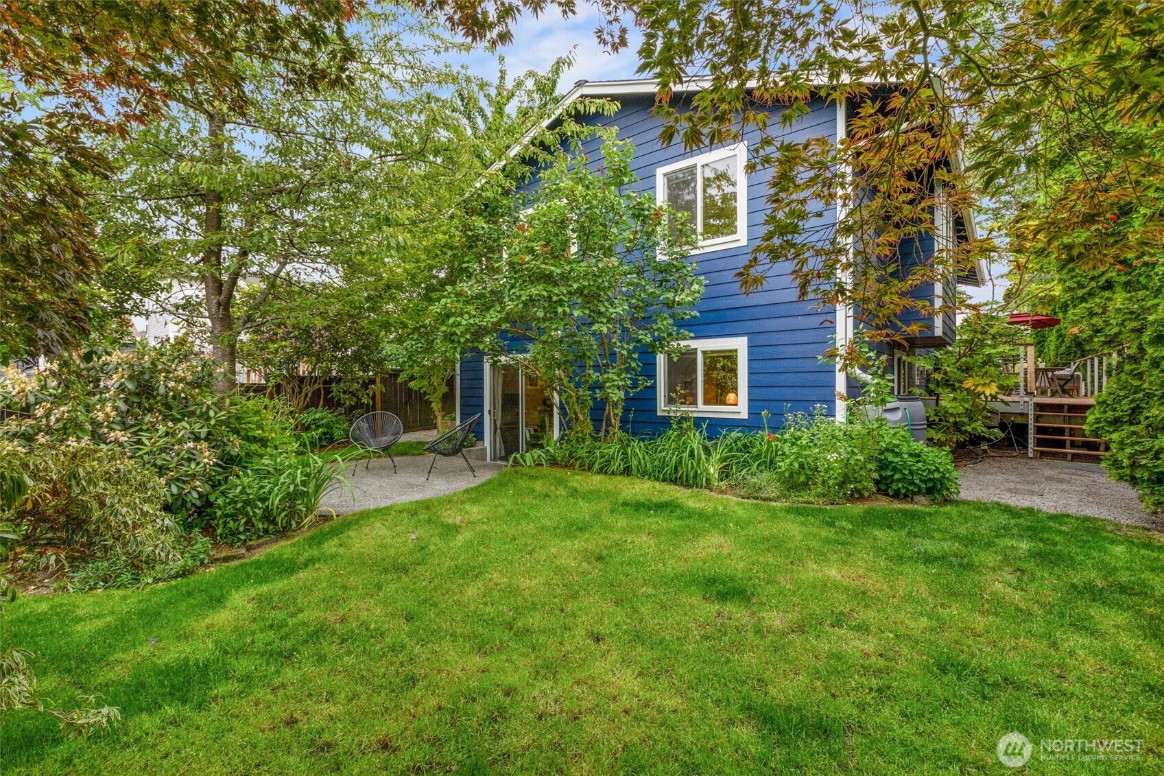 3238 Walnut Avenue Southwest Seattle, WA 98116 - Photo 29 of 40