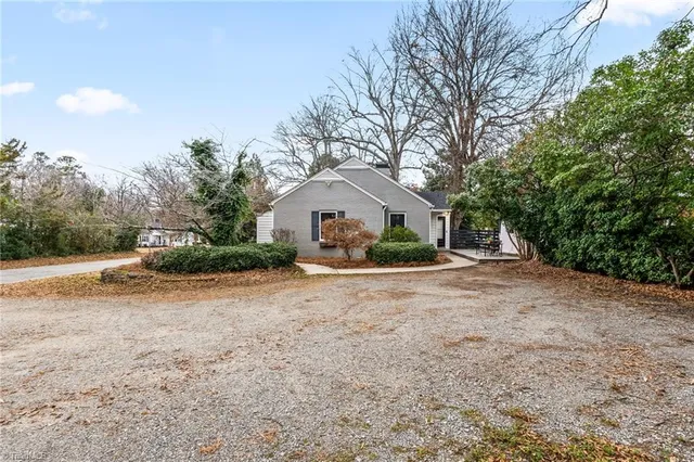 $225,000 | 421 Gatewood Avenue, High Point, NC 27262