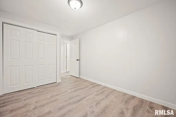$2,150 | 6822 North Kimberly Drive, Peoria, IL 61614