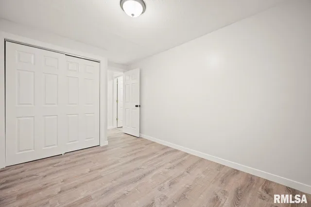 $2,200 | 6822 North Kimberly Drive, Peoria, IL 61614