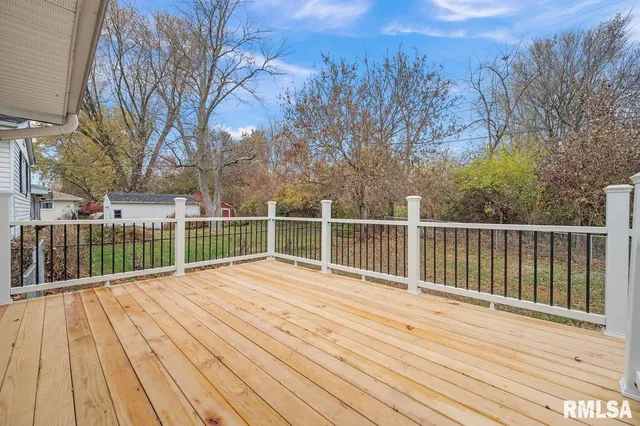 $2,200 | 6822 North Kimberly Drive, Peoria, IL 61614