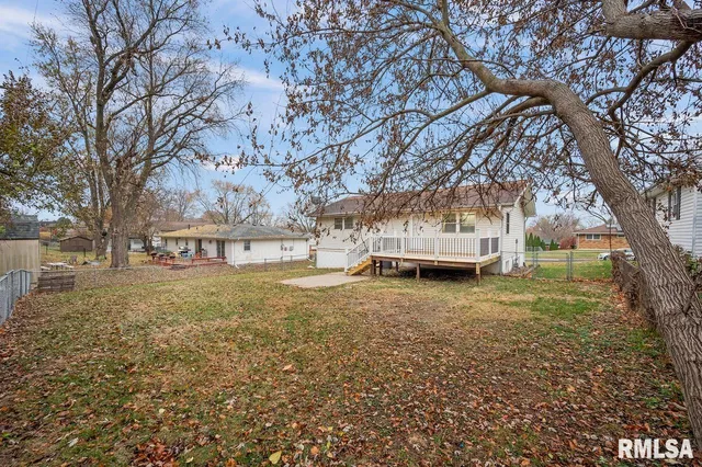 $2,200 | 6822 North Kimberly Drive, Peoria, IL 61614