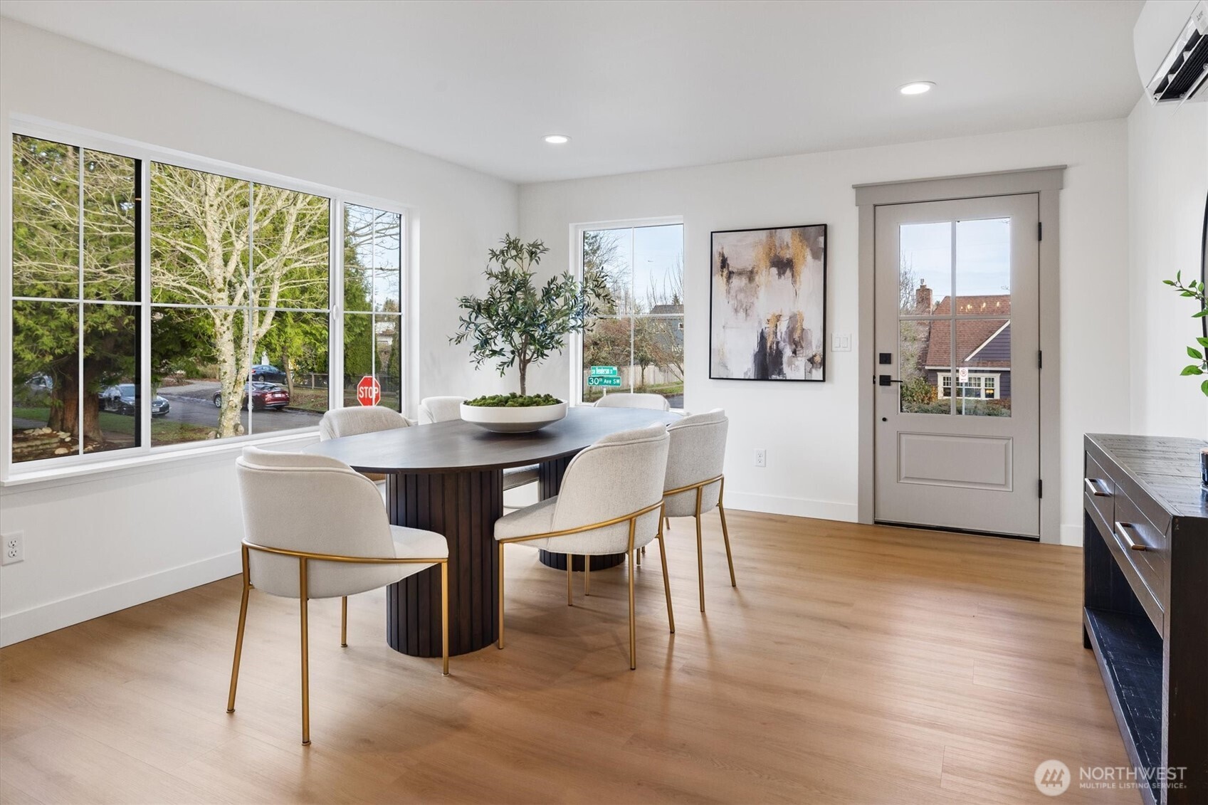 9003 30th Avenue Southwest Seattle, WA 98126 - Photo 6 of 40