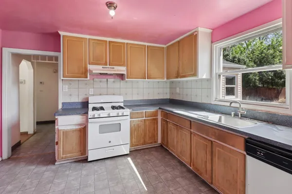 $350,000 | 1022 Frienza Avenue, Sacramento, CA 95815