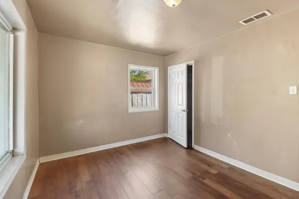 $350,000 | 1022 Frienza Avenue, Sacramento, CA 95815