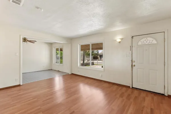 $350,000 | 1022 Frienza Avenue, Sacramento, CA 95815