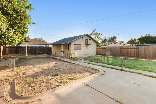 $350,000 | 1022 Frienza Avenue, Sacramento, CA 95815