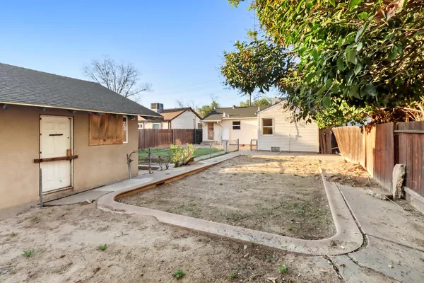 $350,000 | 1022 Frienza Avenue, Sacramento, CA 95815