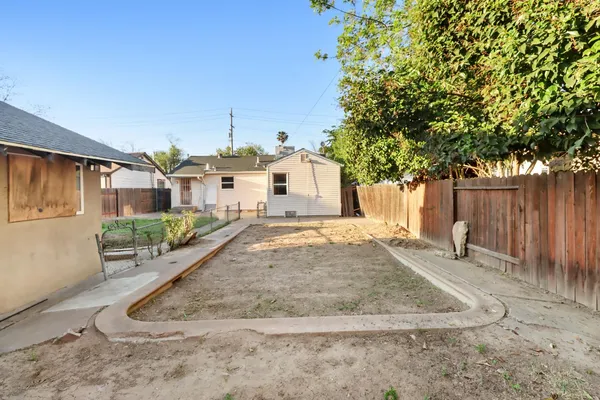 $350,000 | 1022 Frienza Avenue, Sacramento, CA 95815