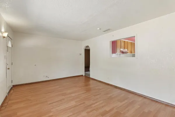 $350,000 | 1022 Frienza Avenue, Sacramento, CA 95815