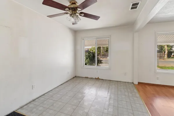 $350,000 | 1022 Frienza Avenue, Sacramento, CA 95815