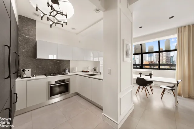 $5,100,000 | 5 East 22nd Street, Unit PHN | Flatiron