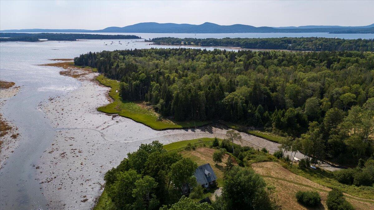 232 Mill Creek Road Islesboro, ME 04848 - Photo 7 of 40 52