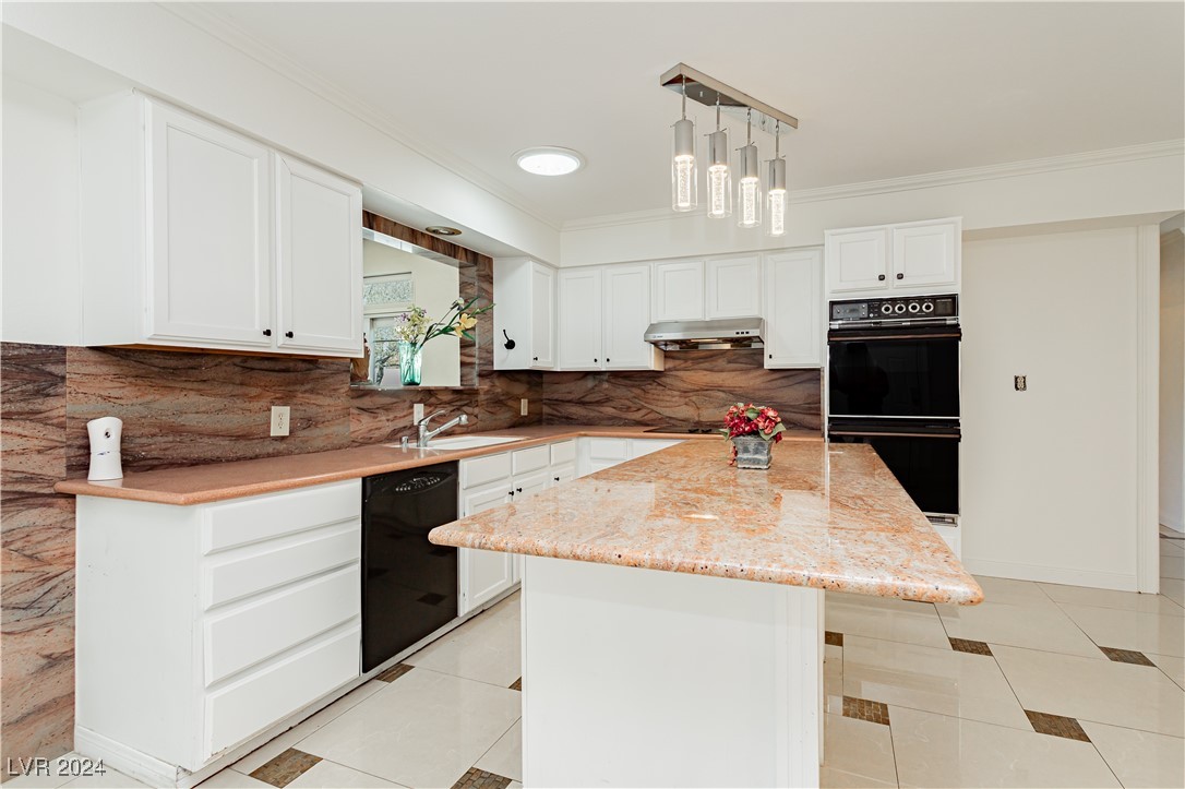 3045 South Lindell Road Las Vegas, NV 89146 - Photo 11 of 48 Gallery Image 11