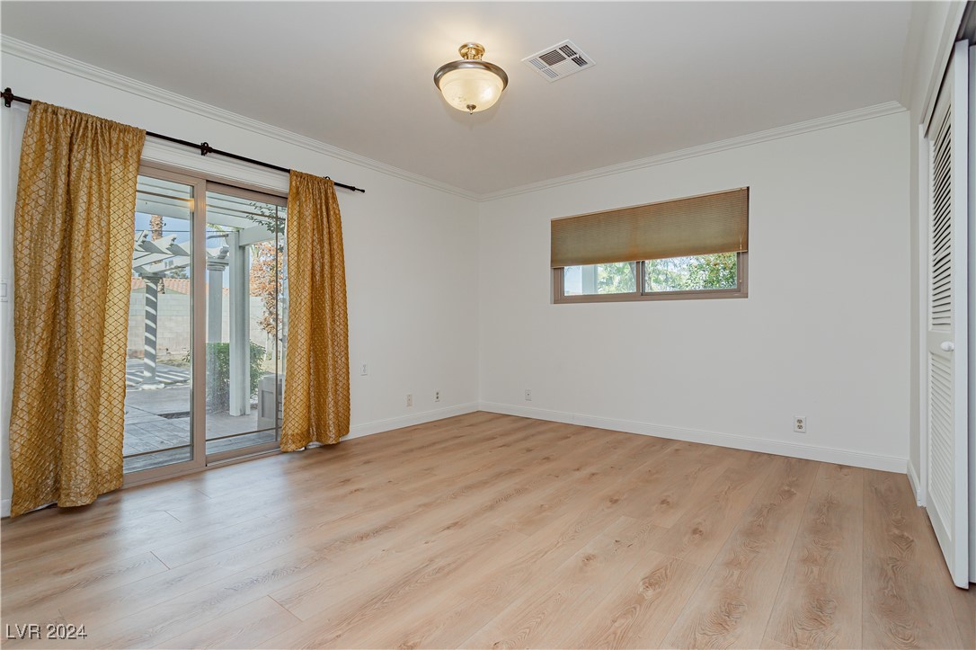 3045 South Lindell Road Las Vegas, NV 89146 - Photo 14 of 48 Gallery Image 14