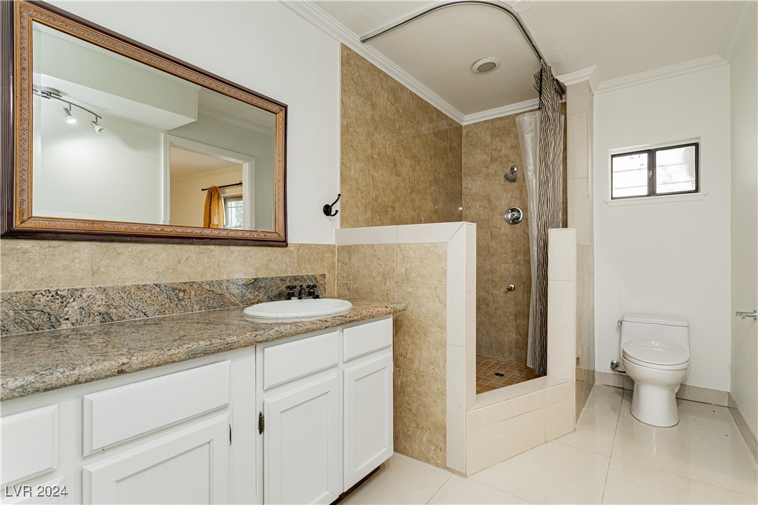 3045 South Lindell Road Las Vegas, NV 89146 - Photo 17 of 48 Gallery Image 17