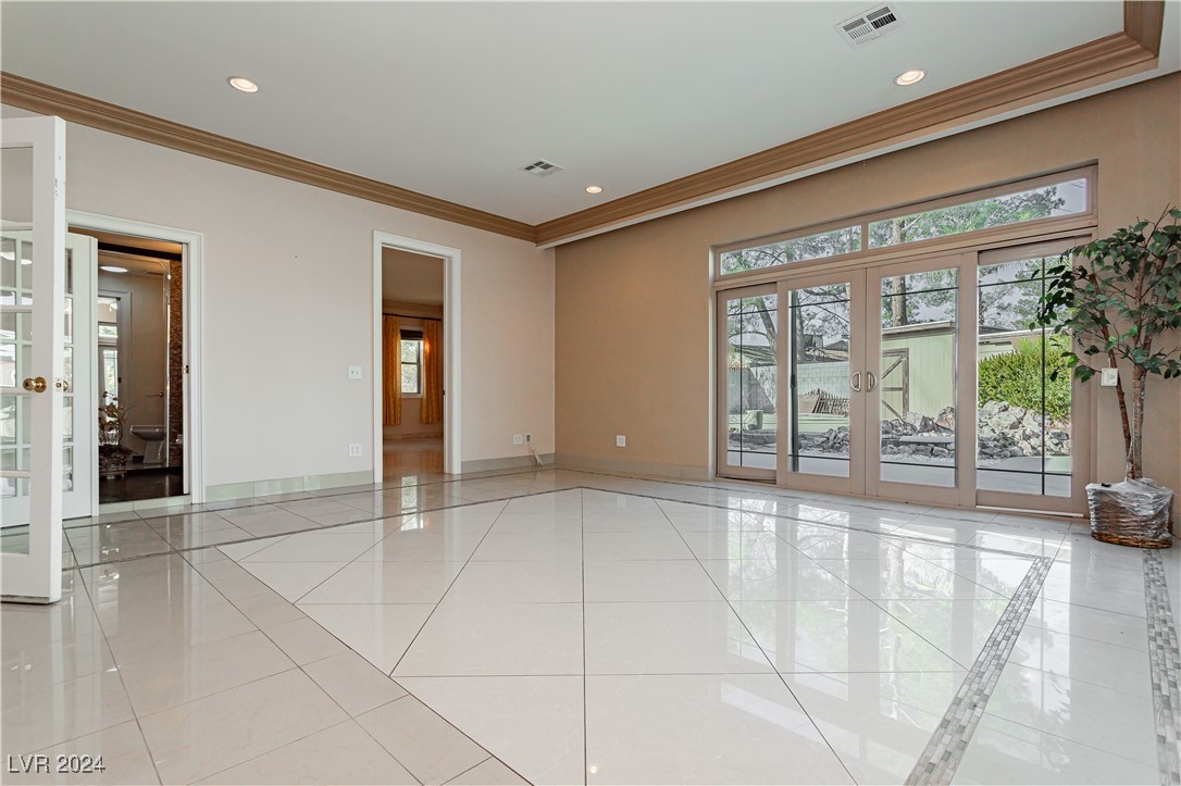 3045 South Lindell Road Las Vegas, NV 89146 - Photo 27 of 48 Gallery Image 27