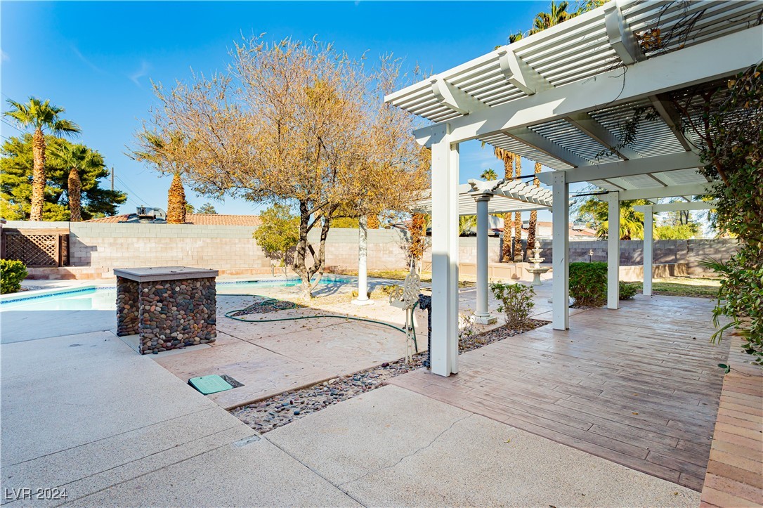 3045 South Lindell Road Las Vegas, NV 89146 - Photo 39 of 48 Gallery Image 39